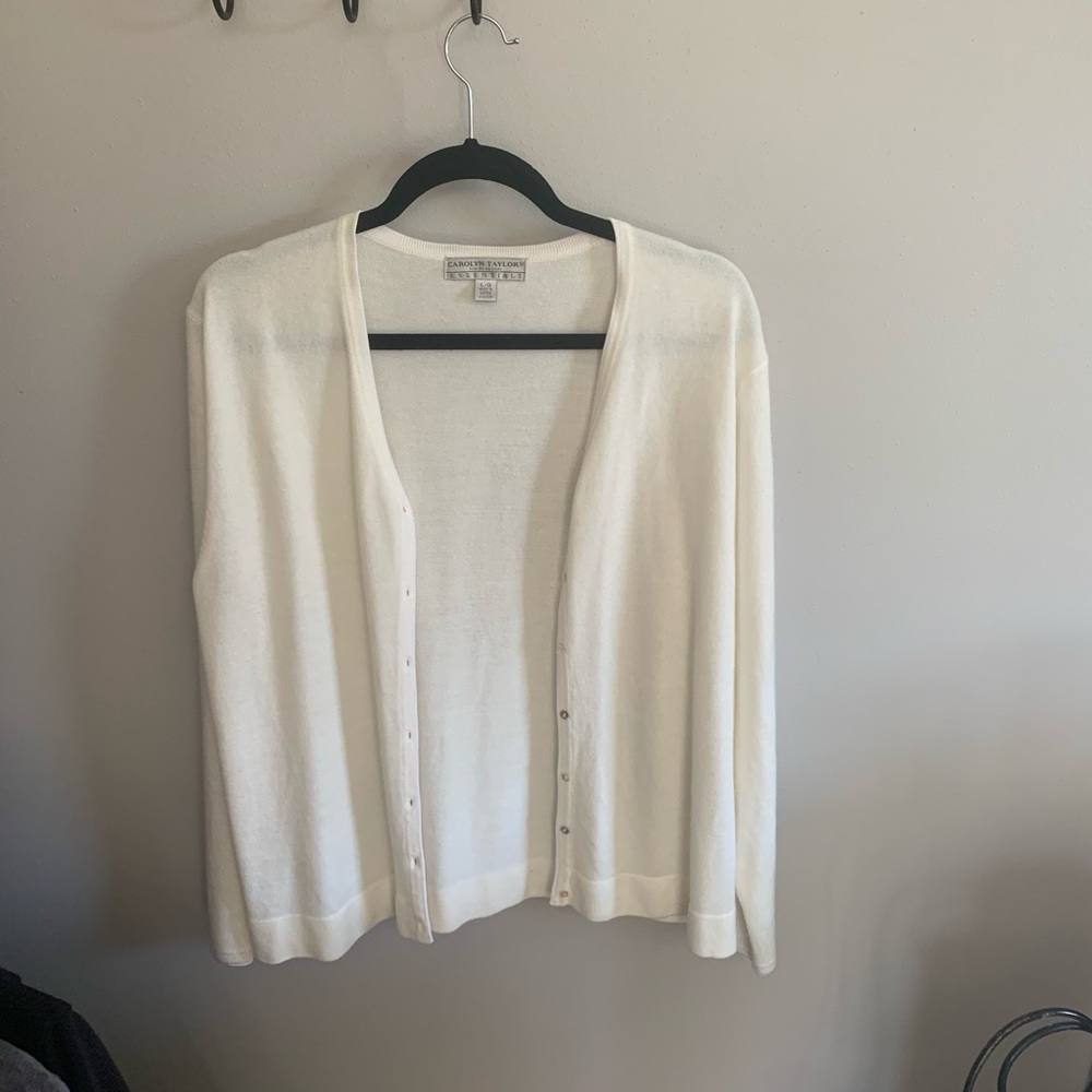 Thick cream/white cardigan